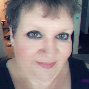 Meet your Posher, Debbie